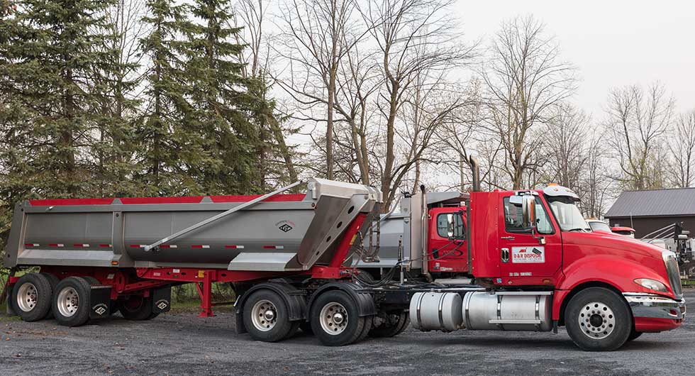 DR disposal dump truck